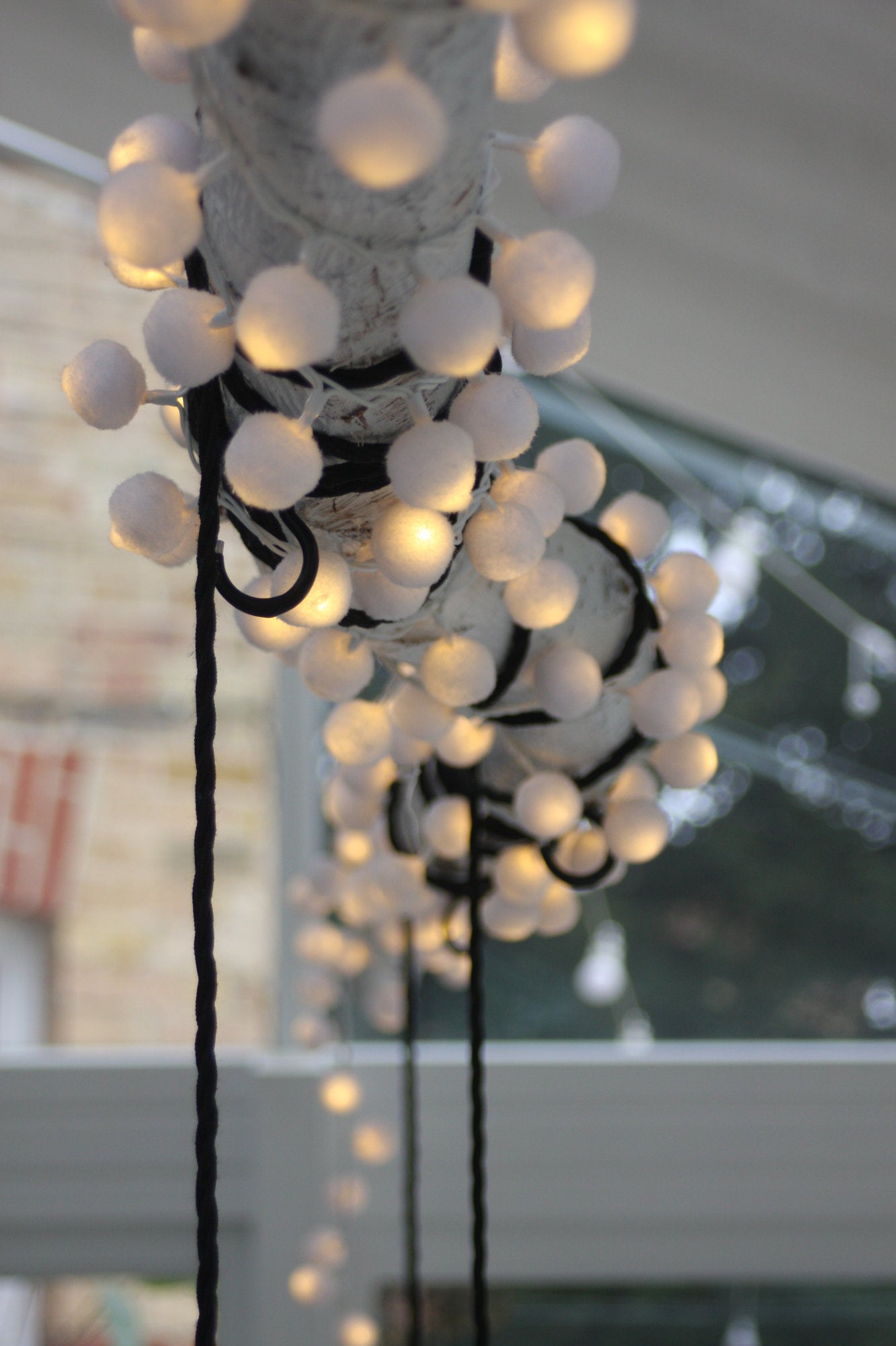 White Pom Pom Light Chain