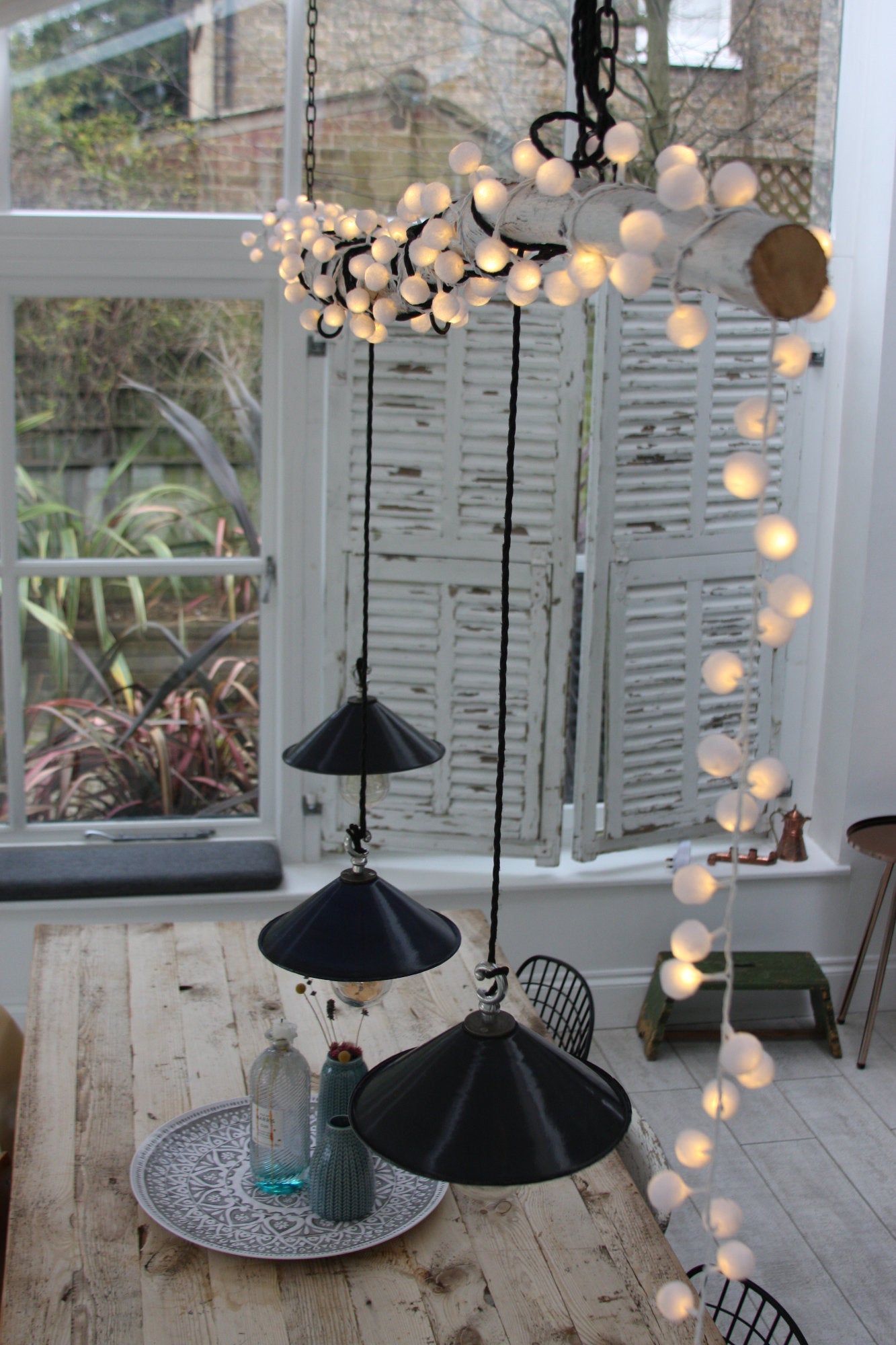 White Pom Pom Light Chain